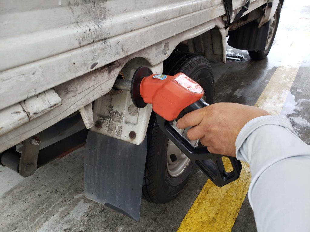 주유소,주유모습,가솔린급유,gas station